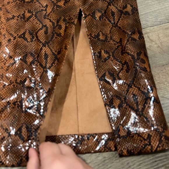 Express x Negin Mirsalehi Snakeskin Leather-like Midi Skirt 10 - Picture 10 of 14